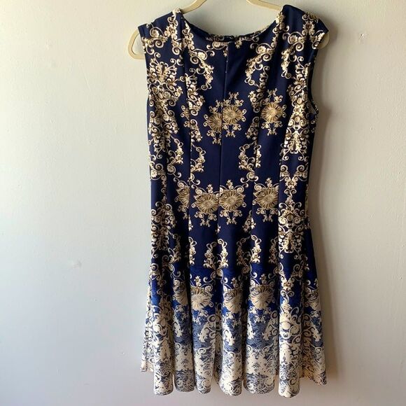 DBβEstablishedΒ 1962 Navy Blue, White & Gold Dress a size 10 - Picture 1 of 7